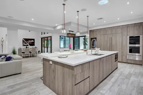 5789 Hamilton Way Boca Raton FL 33496