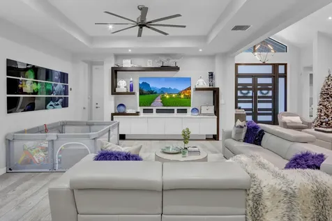 5789 Hamilton Way Boca Raton FL 33496