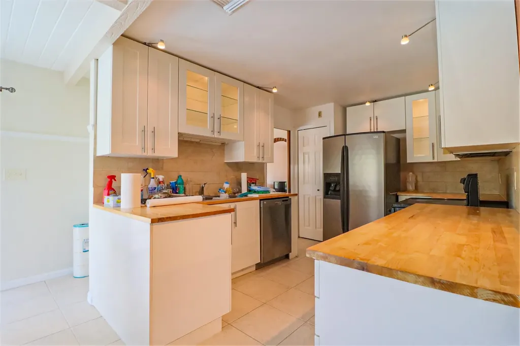 1329 NW 84th Drive NW Coral Springs FL 33071
