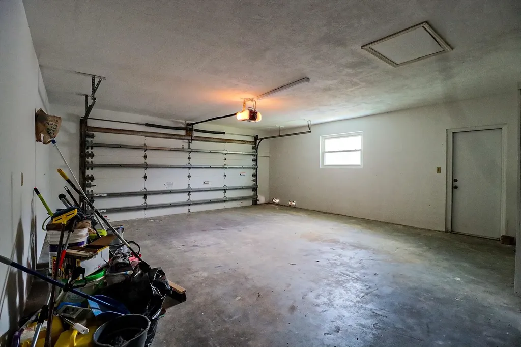 1329 NW 84th Drive NW Coral Springs FL 33071