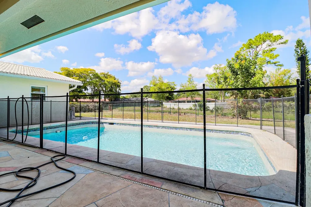 1329 NW 84th Drive NW Coral Springs FL 33071