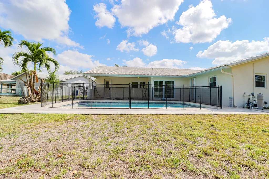 1329 NW 84th Drive NW Coral Springs FL 33071
