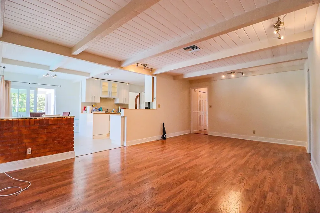 1329 NW 84th Drive NW Coral Springs FL 33071