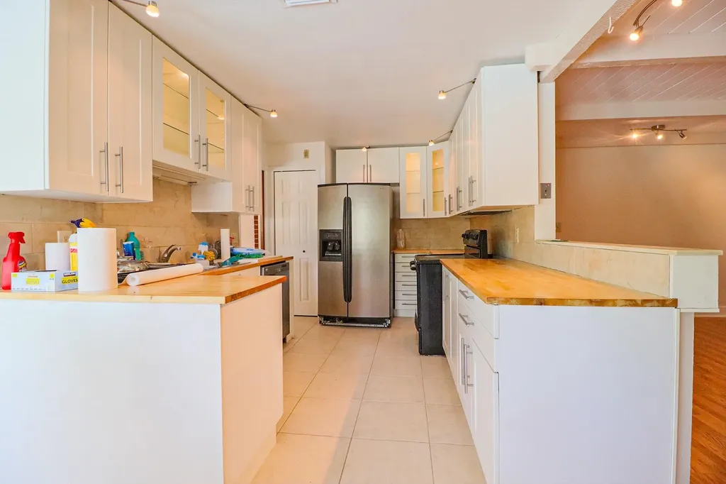 1329 NW 84th Drive NW Coral Springs FL 33071