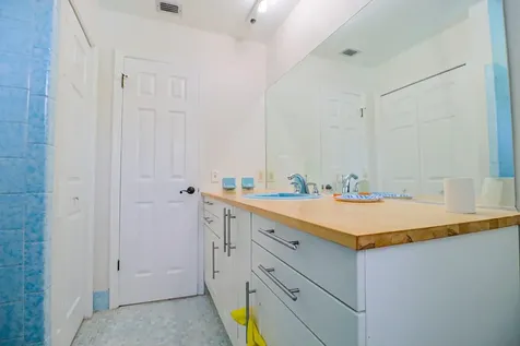 1329 NW 84th Drive NW Coral Springs FL 33071
