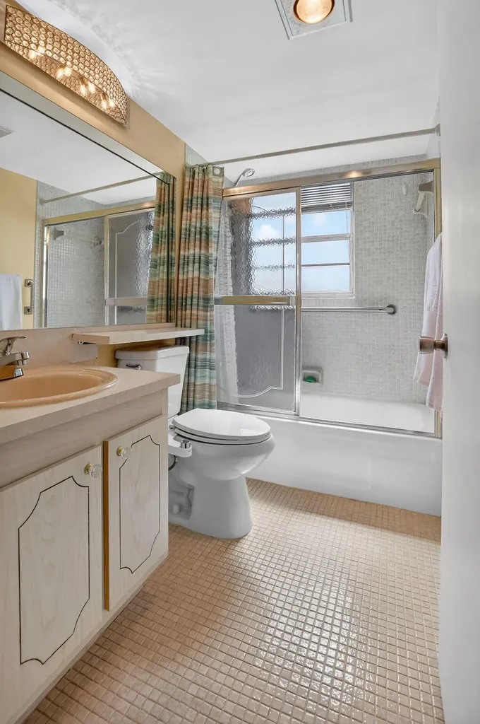 116 Preston C Boca Raton FL 33434