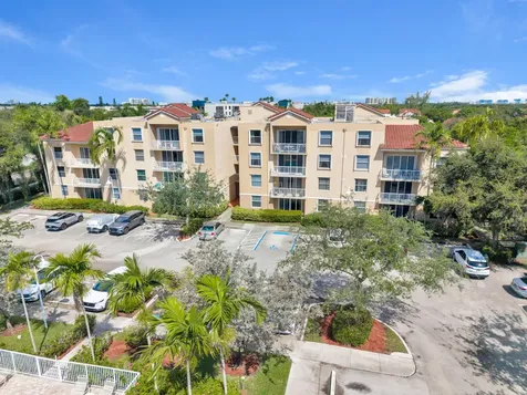 529 E Sheridan Street Dania Beach FL 33004