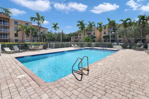 529 E Sheridan Street Dania Beach FL 33004