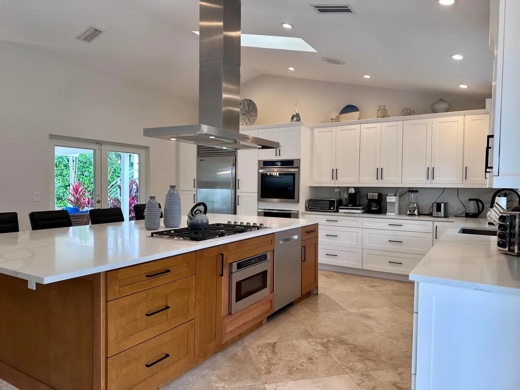 3001 Jasmine Court Delray Beach FL 33483