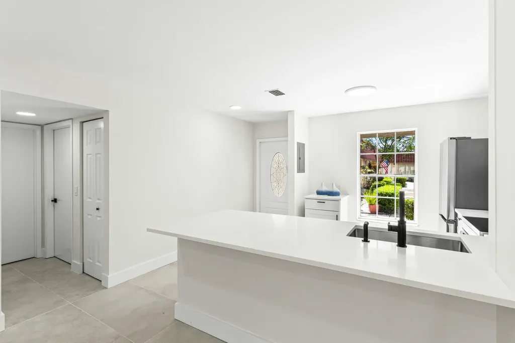 733 Nantucket Circle Lake Worth FL 33467