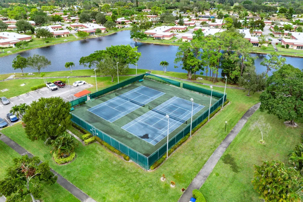733 Nantucket Circle Lake Worth FL 33467