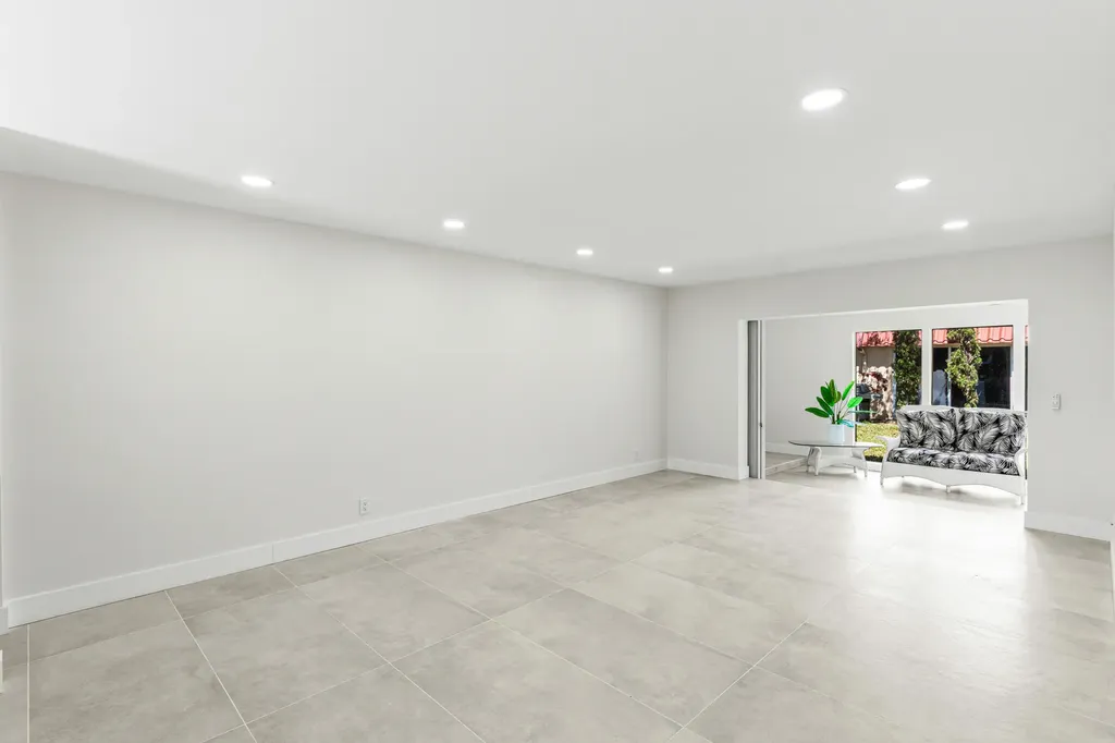 733 Nantucket Circle Lake Worth FL 33467