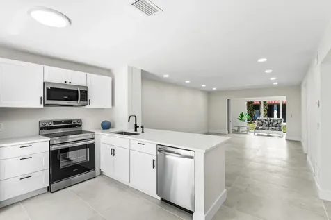 733 Nantucket Circle Lake Worth FL 33467