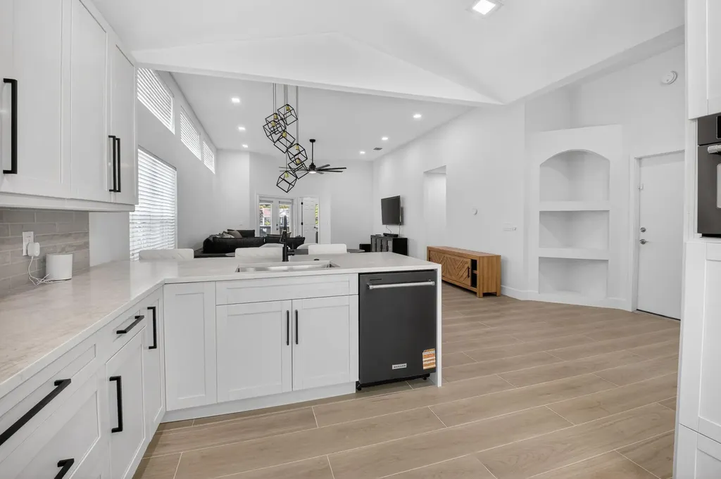 1095 Anchor Point Delray Beach FL 33444