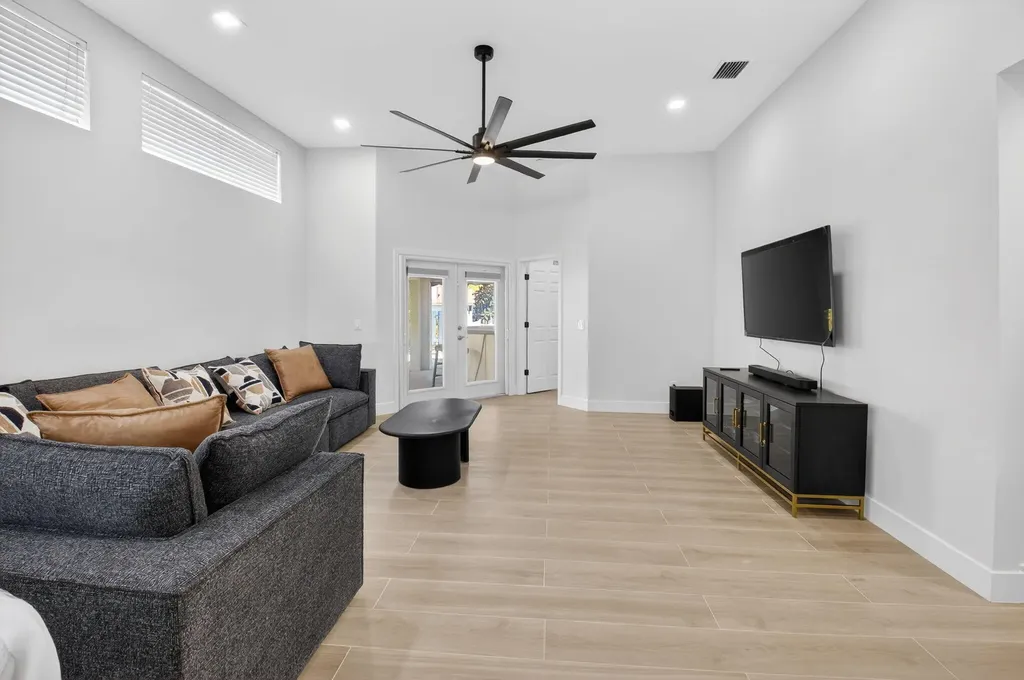 1095 Anchor Point Delray Beach FL 33444