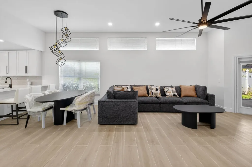 1095 Anchor Point Delray Beach FL 33444