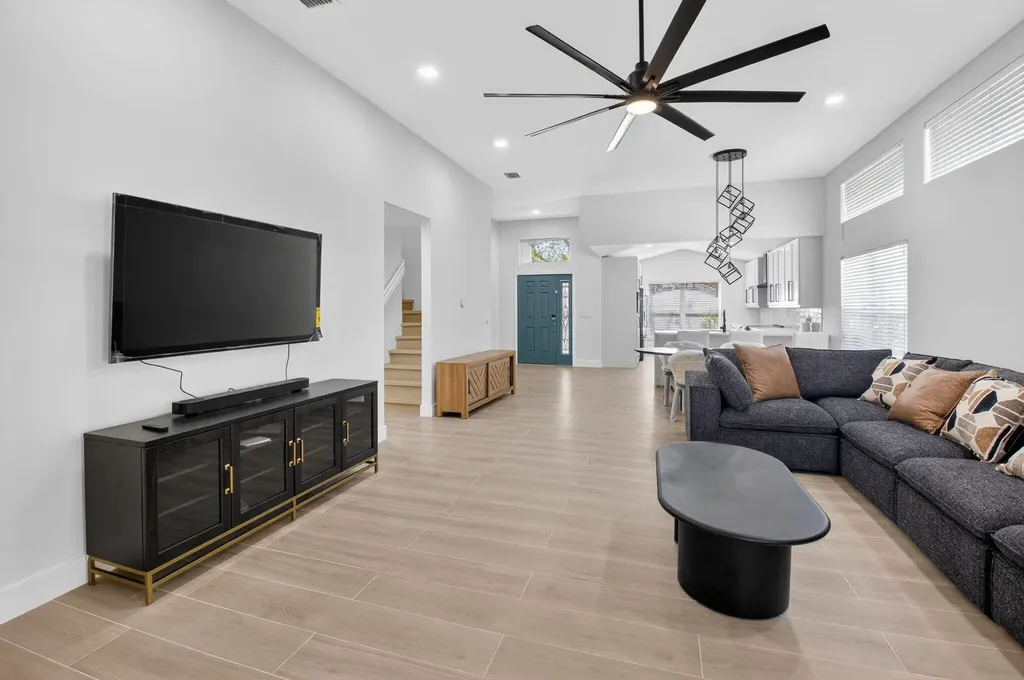1095 Anchor Point Delray Beach FL 33444