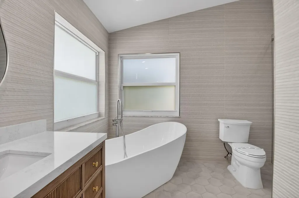 1095 Anchor Point Delray Beach FL 33444