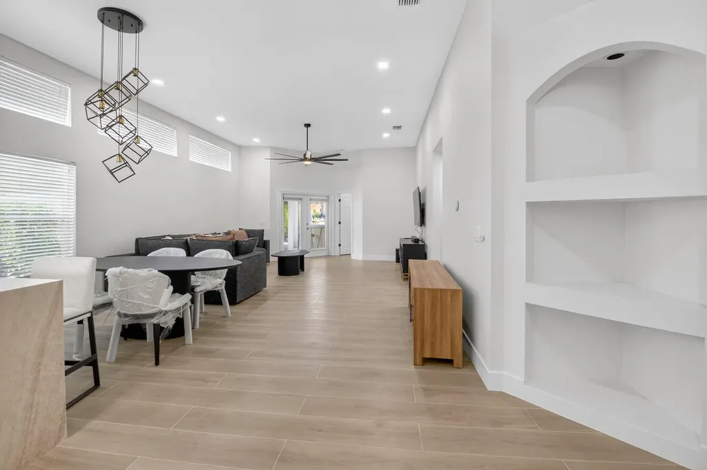 1095 Anchor Point Delray Beach FL 33444