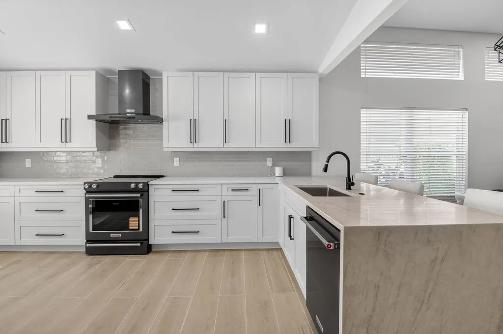 1095 Anchor Point Delray Beach FL 33444