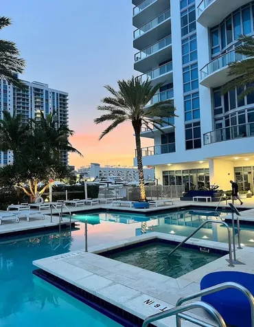 17211 Biscayne Boulevard North Miami Beach FL 33160