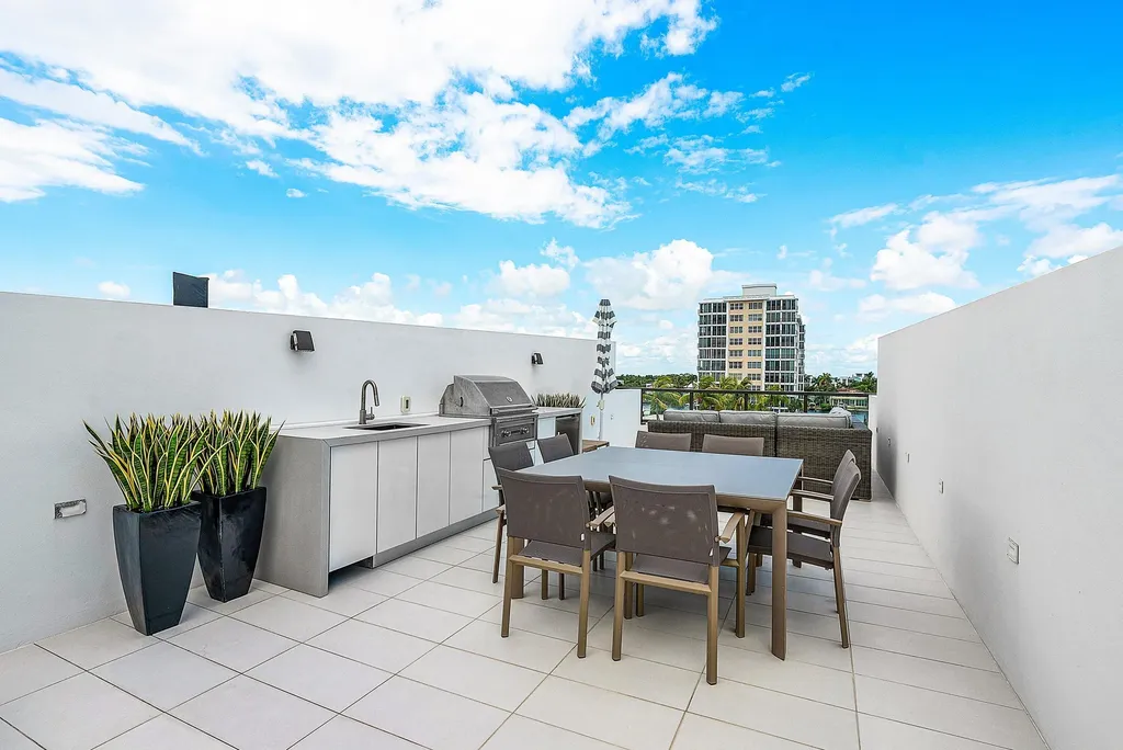 344 Venetian Drive Delray Beach FL 33483