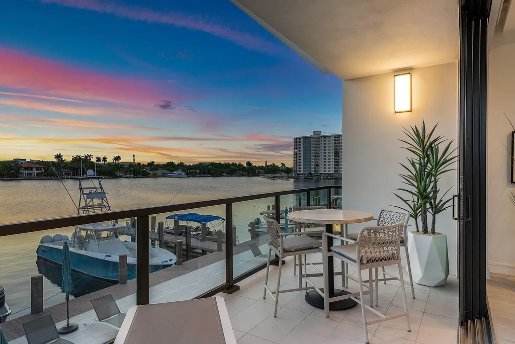 344 Venetian Drive Delray Beach FL 33483