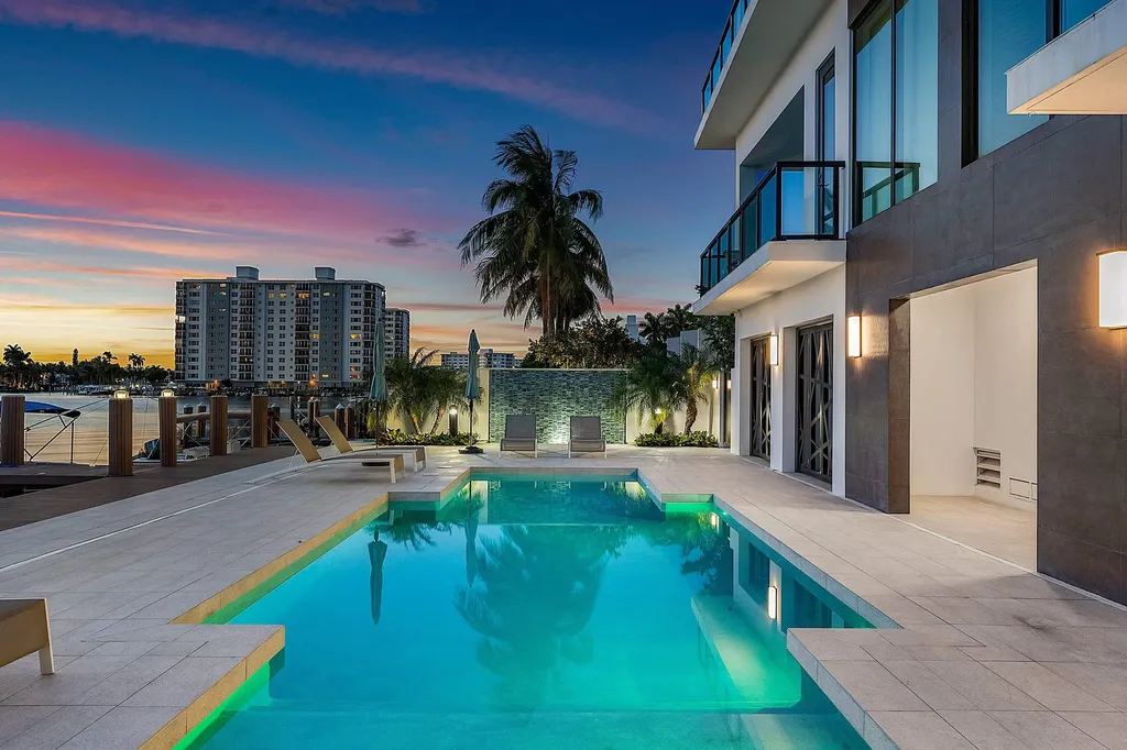 344 Venetian Drive Delray Beach FL 33483