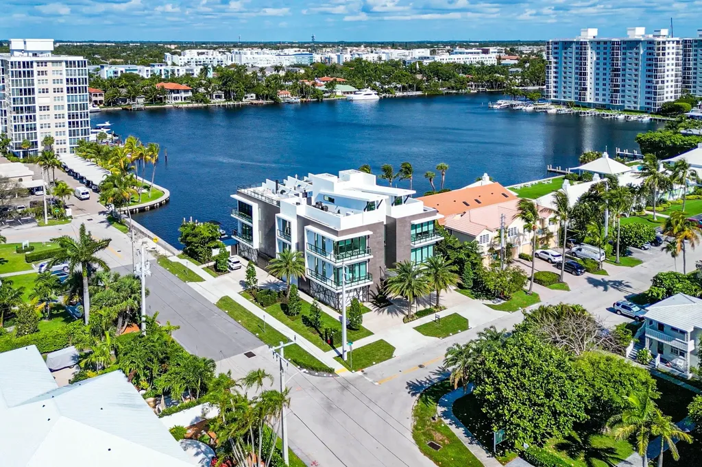 344 Venetian Drive Delray Beach FL 33483