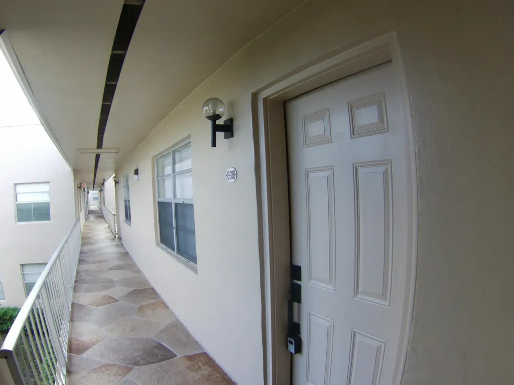 319 Normandy G Delray Beach FL 33484