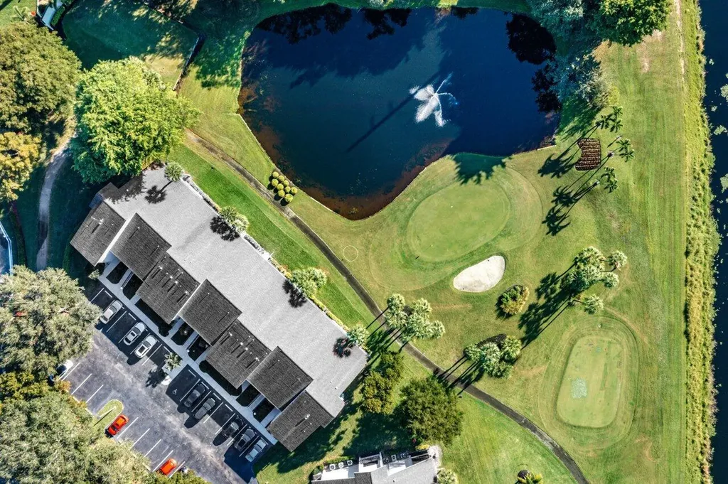 5020 Golfview Court Delray Beach FL 33484