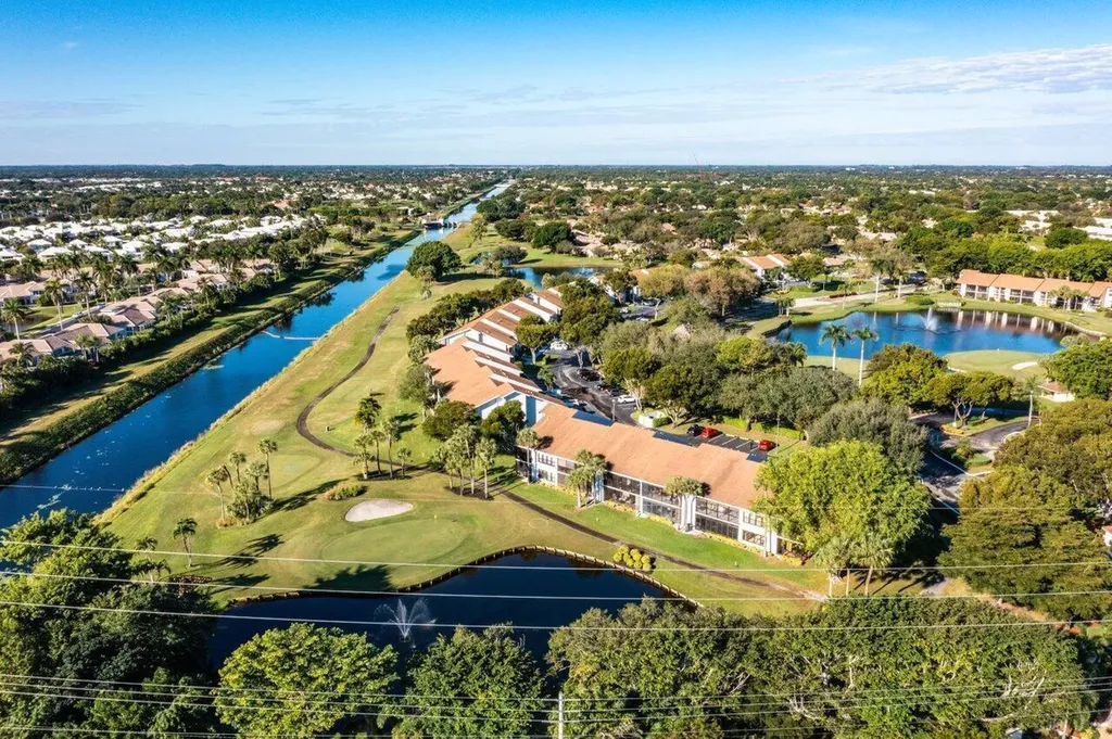 5020 Golfview Court Delray Beach FL 33484