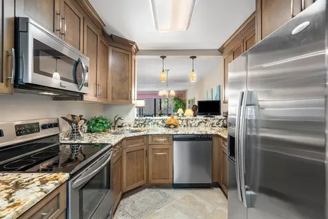 5020 Golfview Court Delray Beach FL 33484
