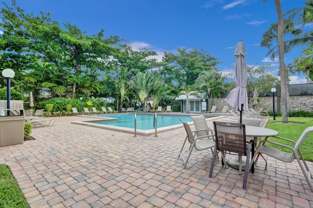 801 S Federal Highway Pompano Beach FL 33062
