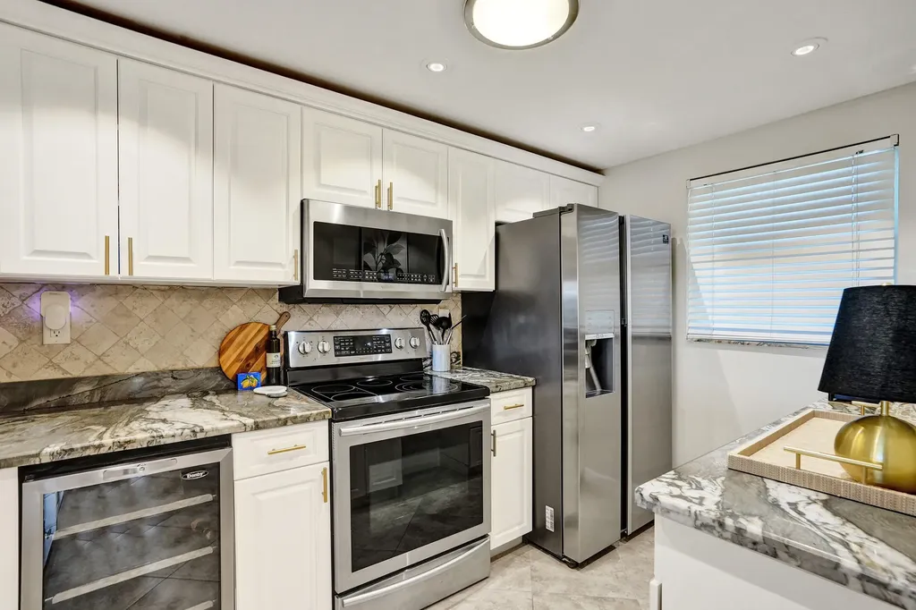 801 S Federal Highway Pompano Beach FL 33062