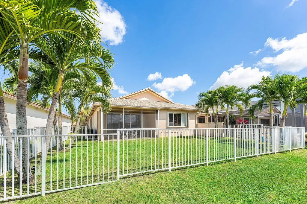 2277 Egret Cove Drive West Palm Beach FL 33411