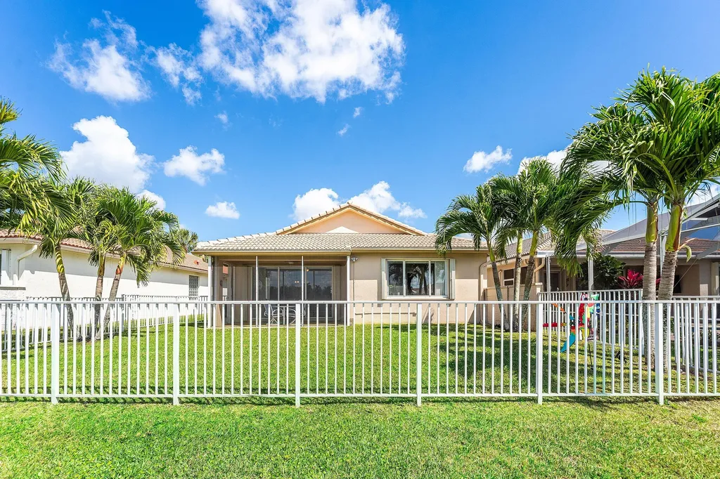 2277 Egret Cove Drive West Palm Beach FL 33411