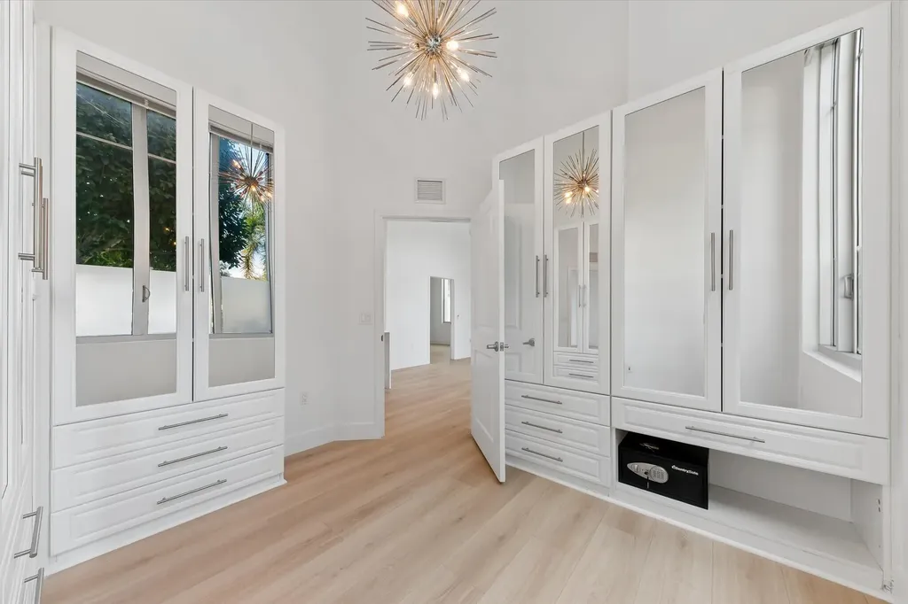 300 S Australian Avenue West Palm Beach FL 33401