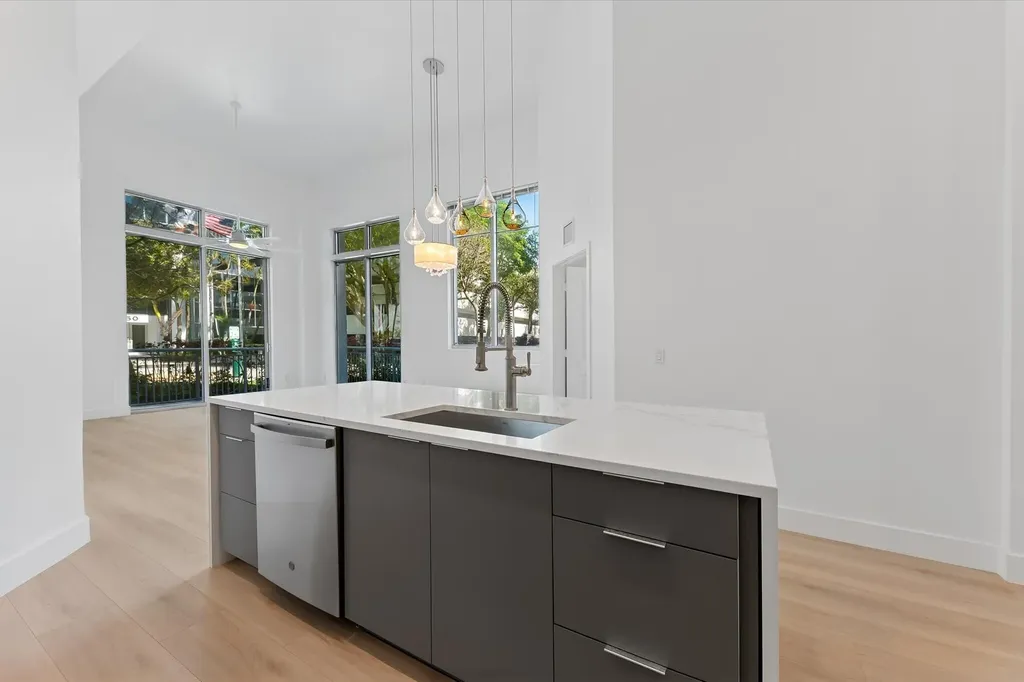 300 S Australian Avenue West Palm Beach FL 33401