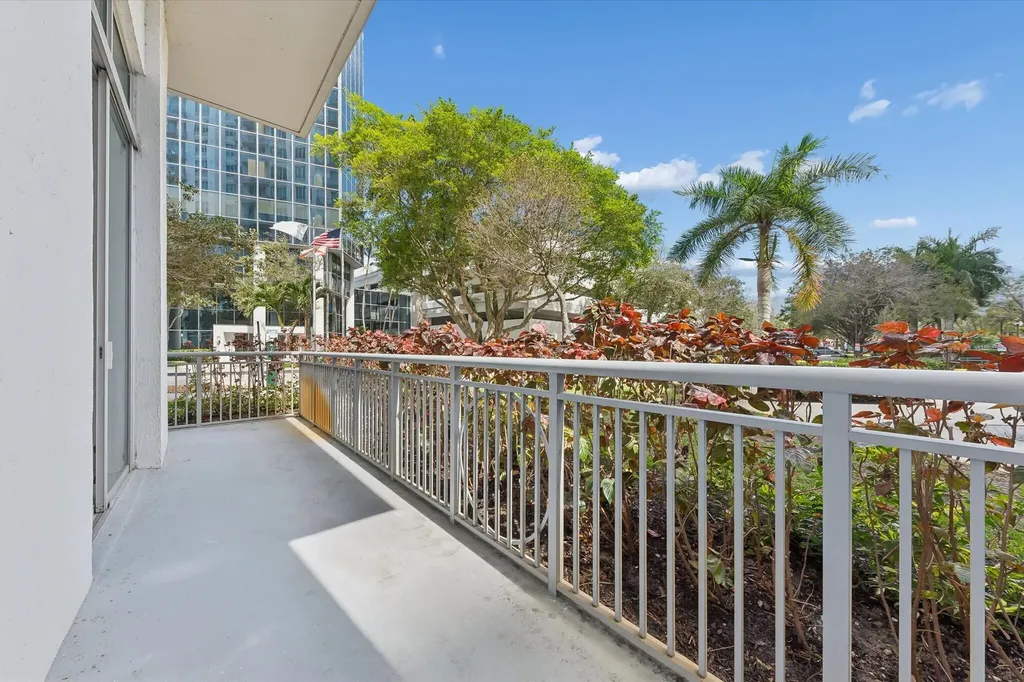 300 S Australian Avenue West Palm Beach FL 33401