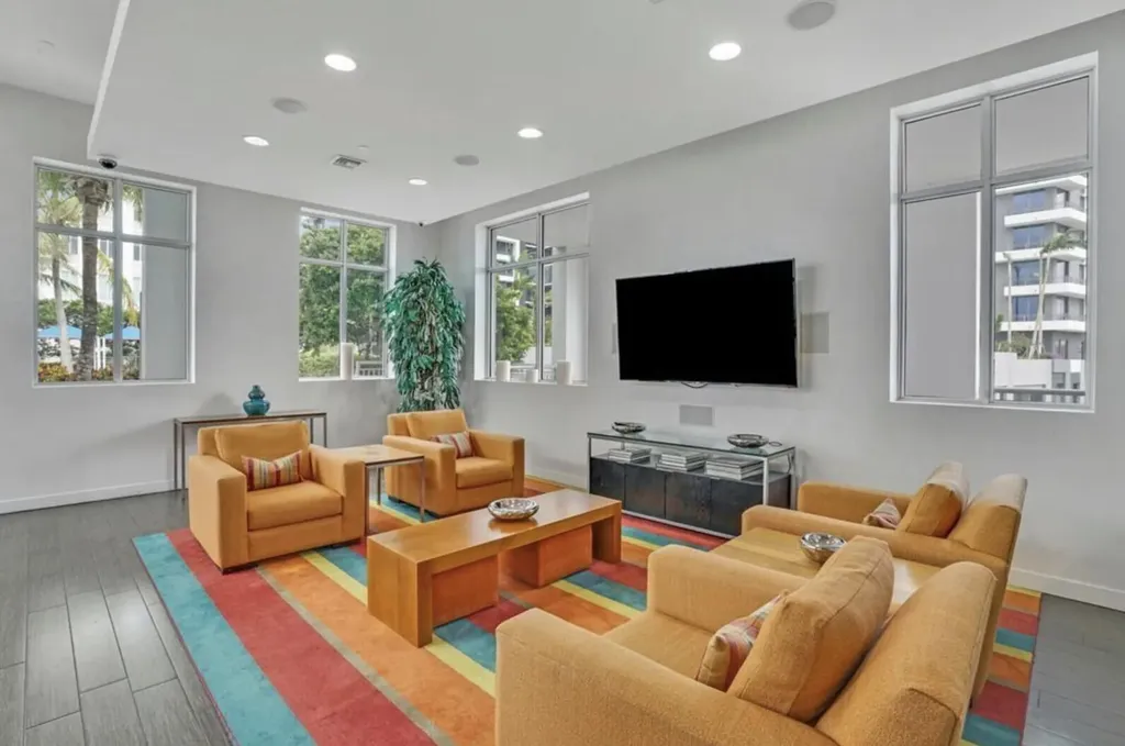 300 S Australian Avenue West Palm Beach FL 33401