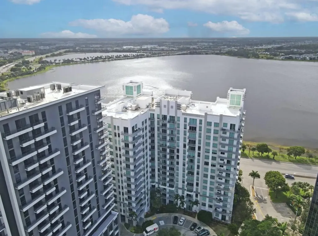 300 S Australian Avenue West Palm Beach FL 33401