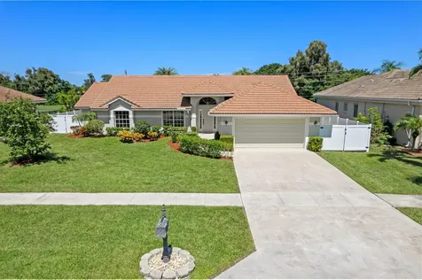 7598 Fairway Trail Boca Raton FL 33487