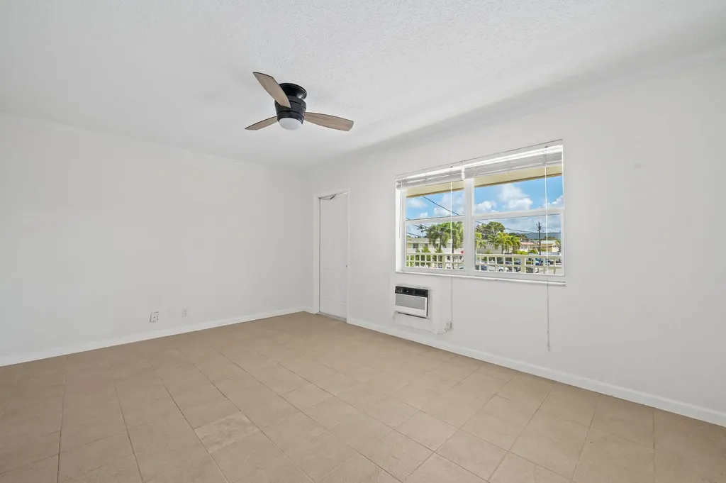1780 SE 4th Street Pompano Beach FL 33060