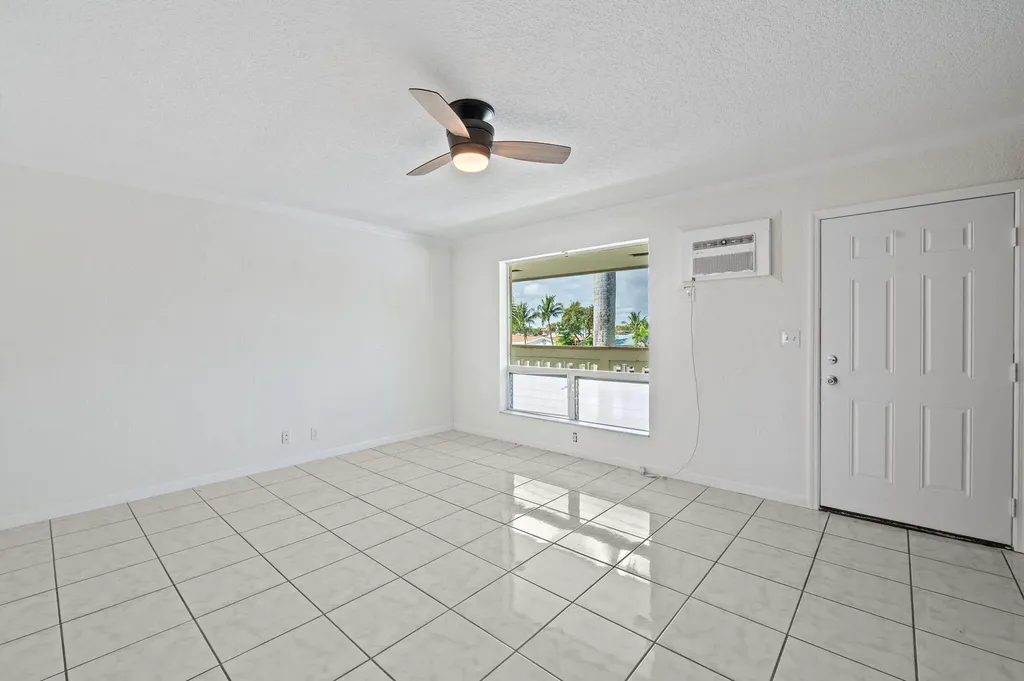 1780 SE 4th Street Pompano Beach FL 33060