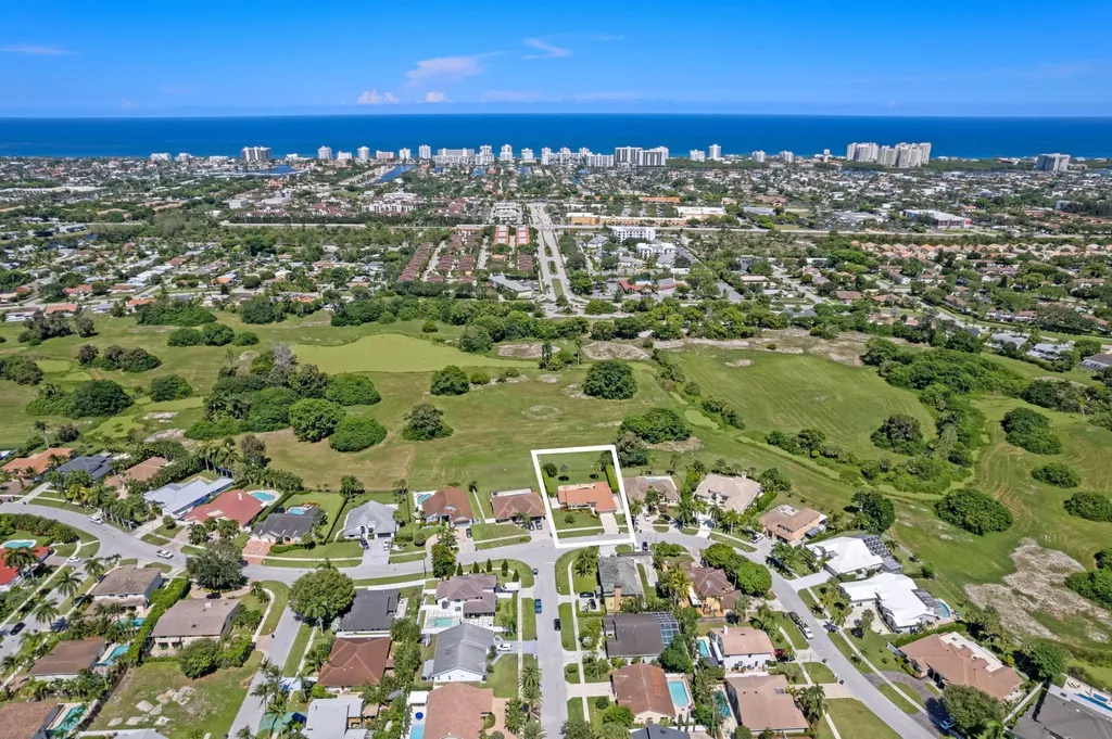 7598 Fairway Trail Boca Raton FL 33487