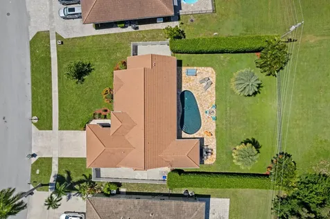 7598 Fairway Trail Boca Raton FL 33487