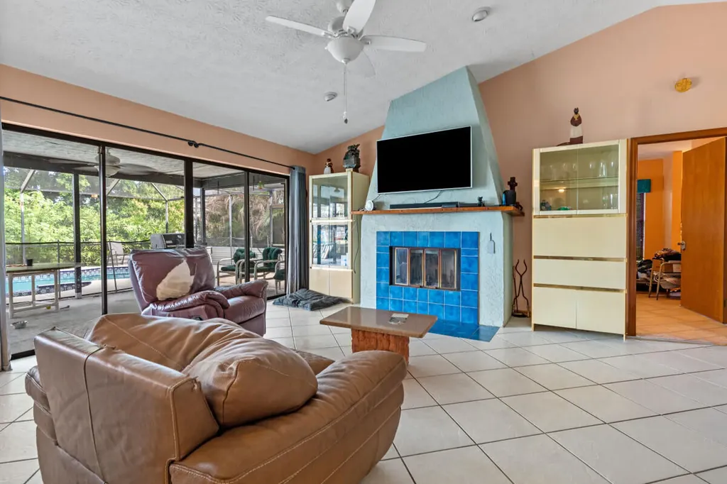 1119 SE Cambridge Drive Port St Lucie FL 34952
