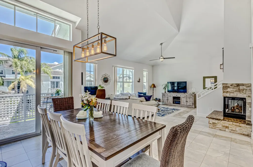 1701 Mizzenmast Way Jupiter FL 33477
