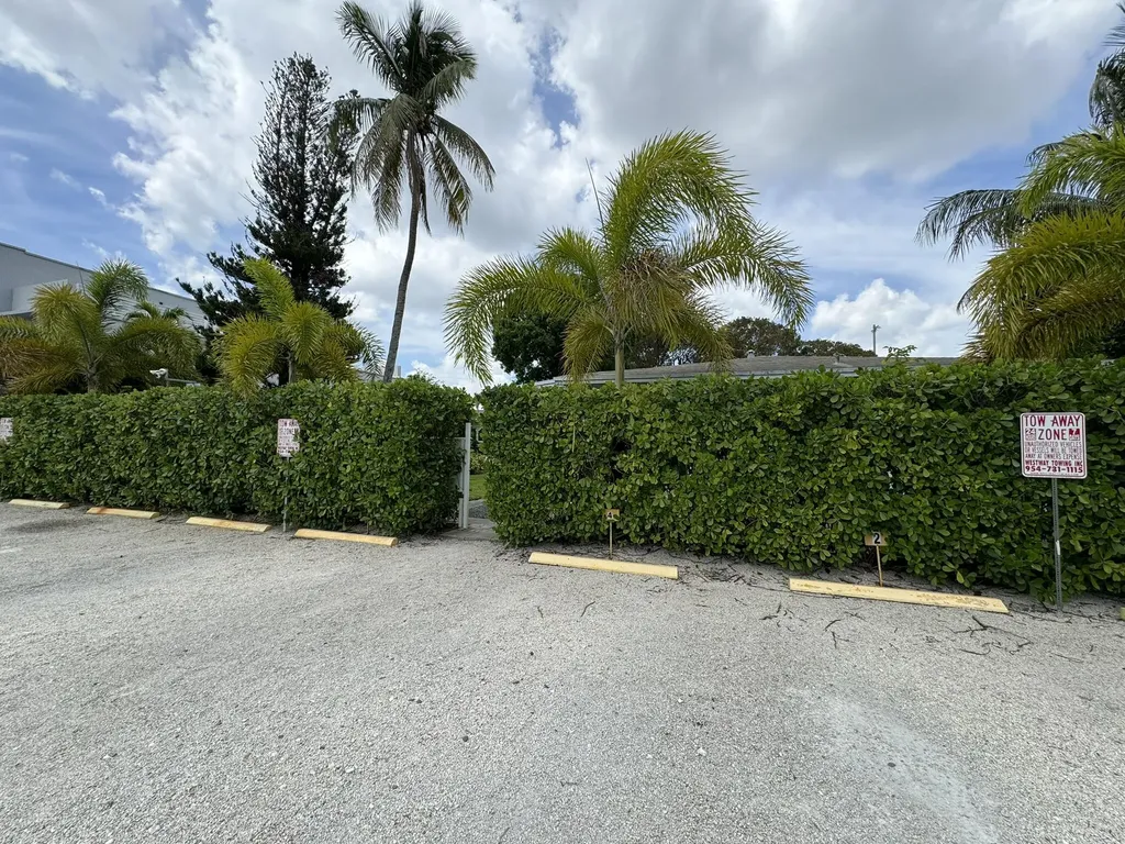 625 NE 14th Avenue Fort Lauderdale FL 33304